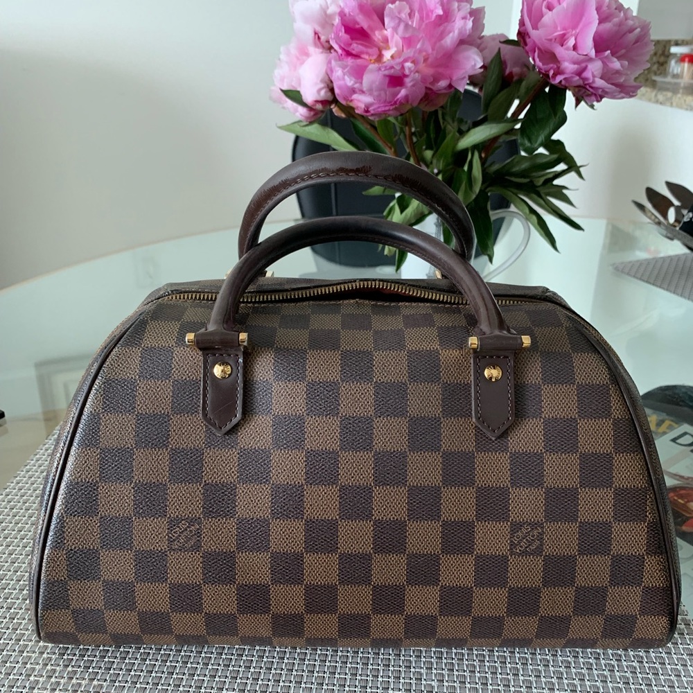 100% AUTHENTIC - Louis Vuitton Ribera MM